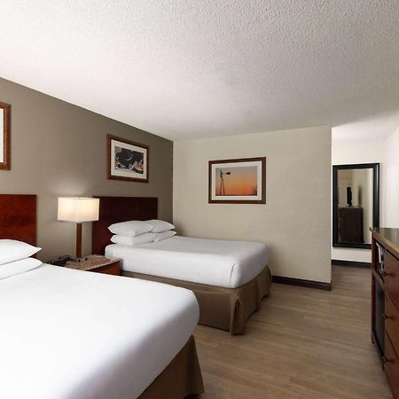 รามาดา บาย วินด์แฮม เอลโก โฮเต็ล แอท สต็อกเมนส์ กาสิโน Hotel เอลโค ภายนอก รูปภาพ