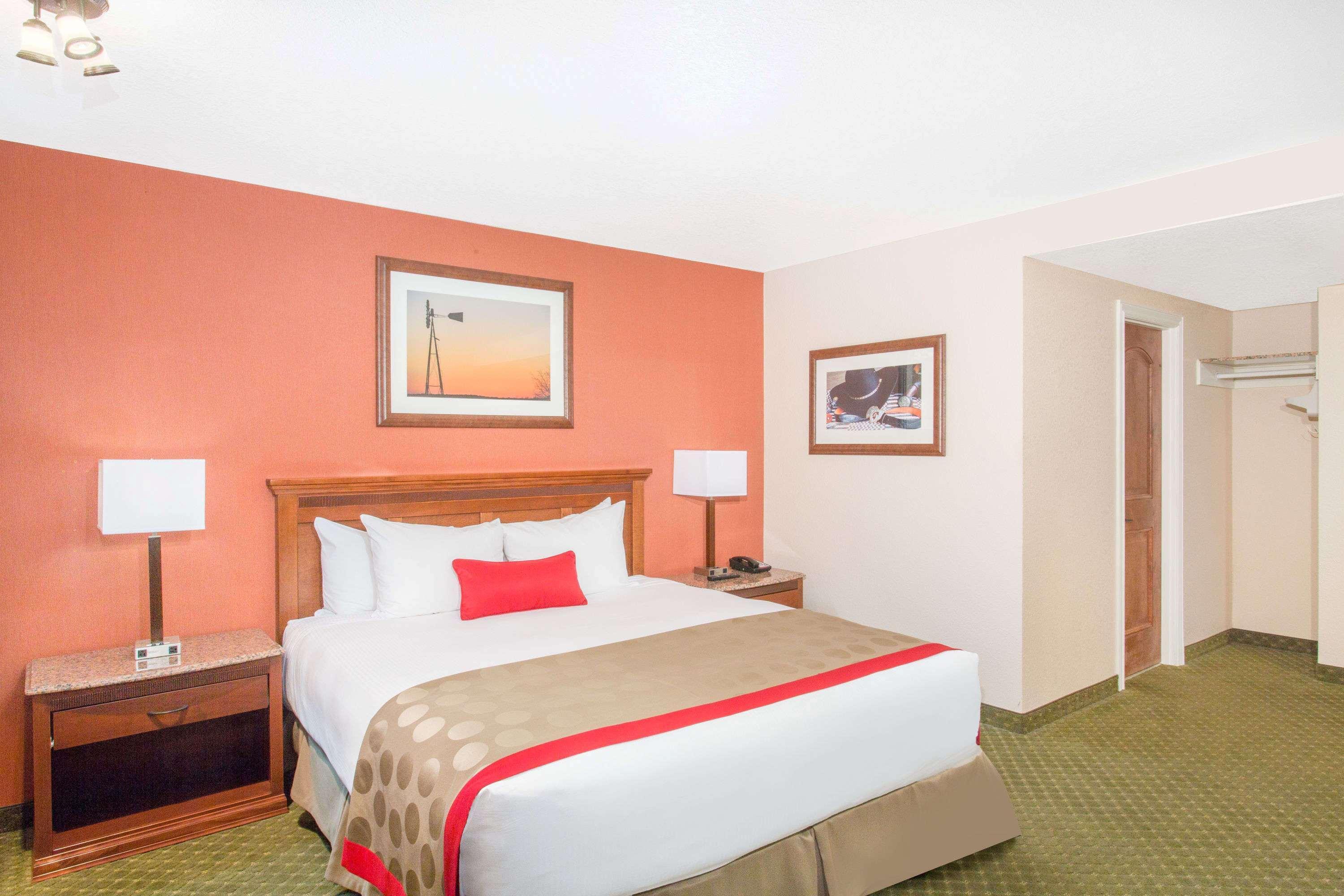 รามาดา บาย วินด์แฮม เอลโก โฮเต็ล แอท สต็อกเมนส์ กาสิโน Hotel เอลโค ภายนอก รูปภาพ