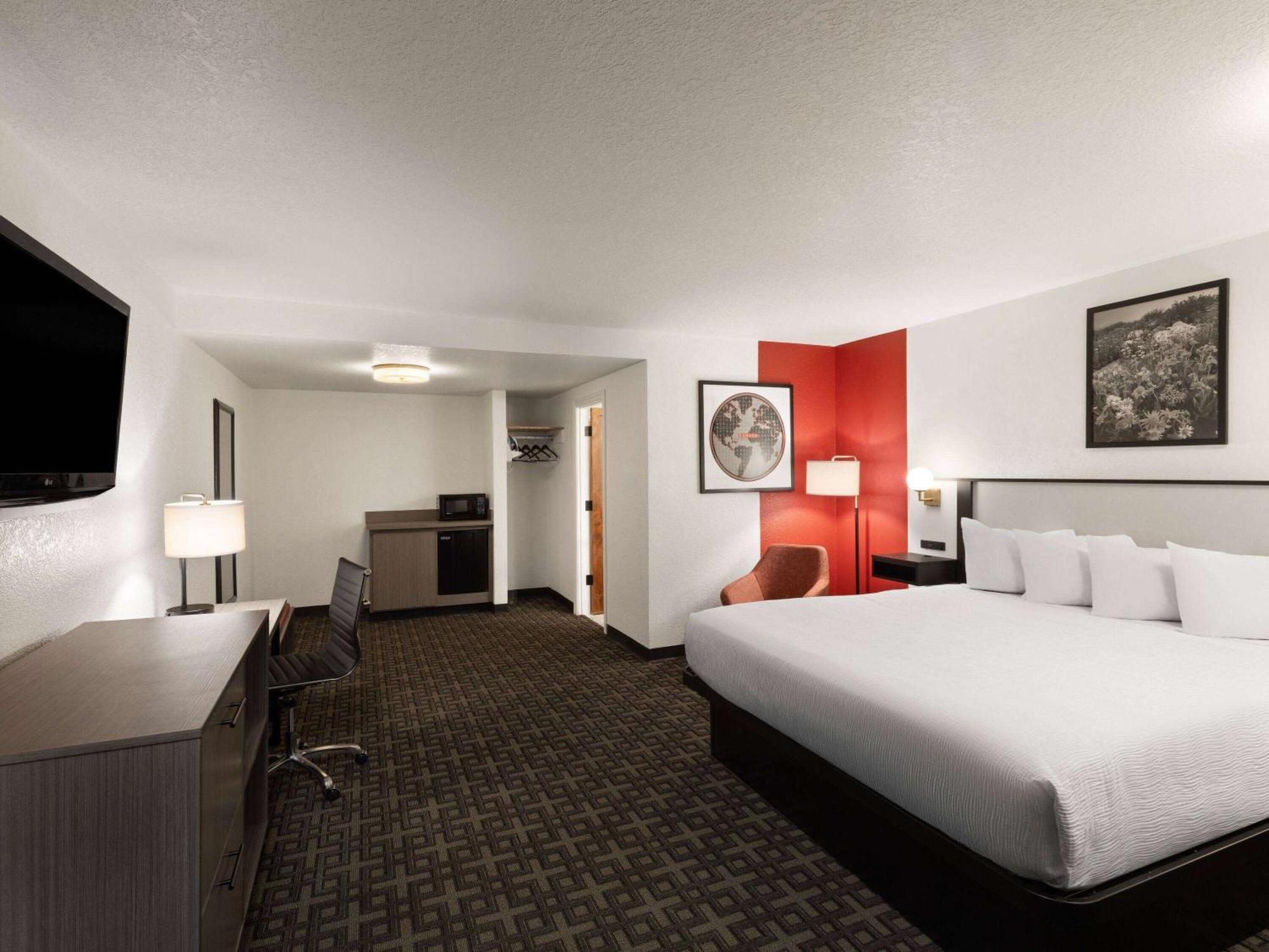 รามาดา บาย วินด์แฮม เอลโก โฮเต็ล แอท สต็อกเมนส์ กาสิโน Hotel เอลโค ภายนอก รูปภาพ