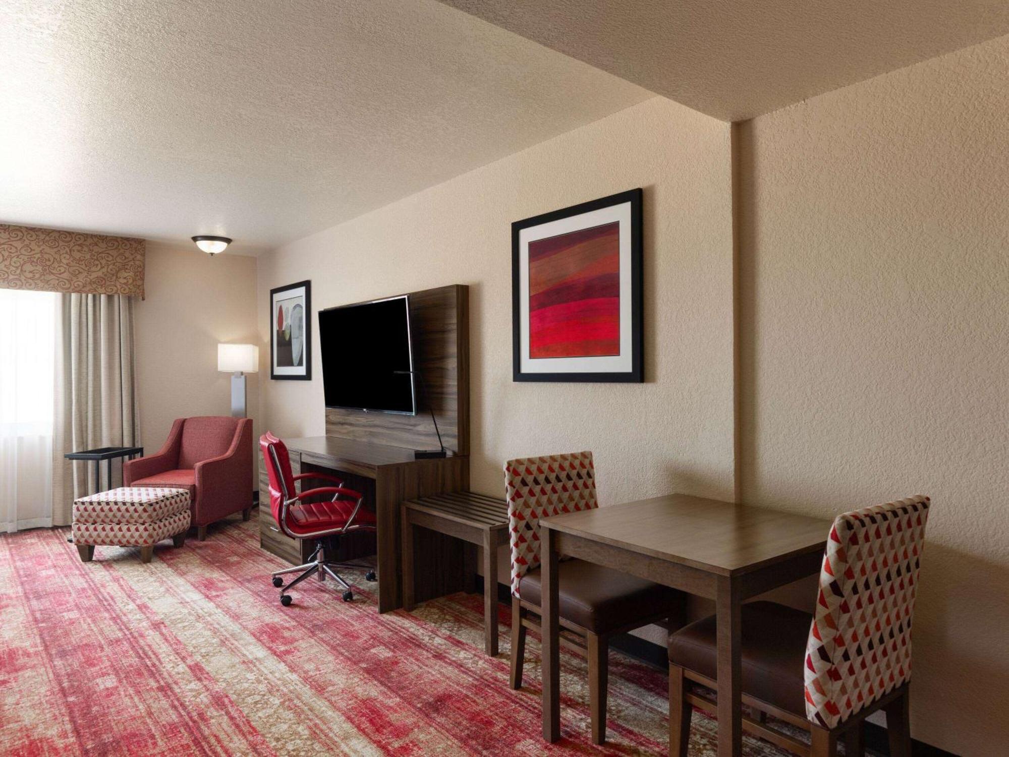 รามาดา บาย วินด์แฮม เอลโก โฮเต็ล แอท สต็อกเมนส์ กาสิโน Hotel เอลโค ภายนอก รูปภาพ