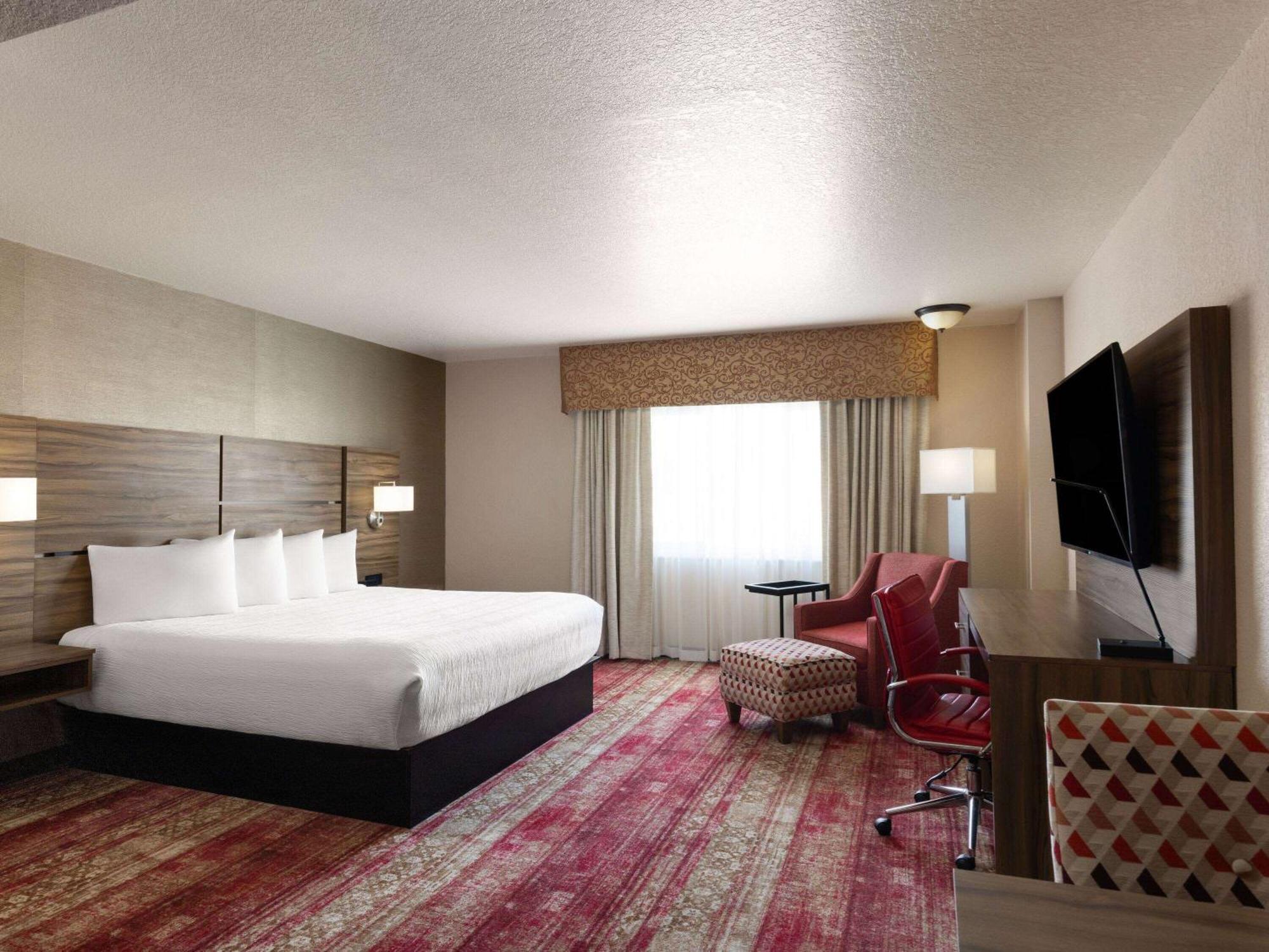 รามาดา บาย วินด์แฮม เอลโก โฮเต็ล แอท สต็อกเมนส์ กาสิโน Hotel เอลโค ภายนอก รูปภาพ