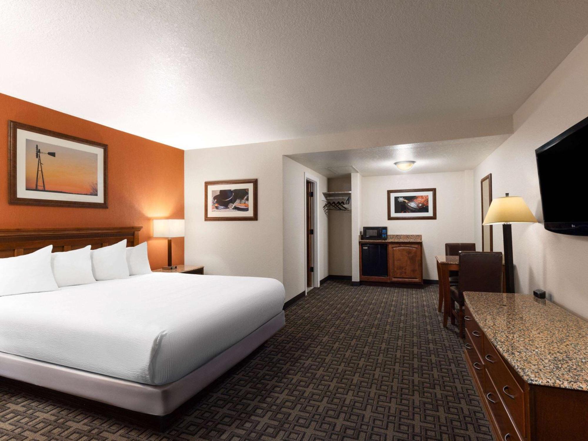 รามาดา บาย วินด์แฮม เอลโก โฮเต็ล แอท สต็อกเมนส์ กาสิโน Hotel เอลโค ภายนอก รูปภาพ