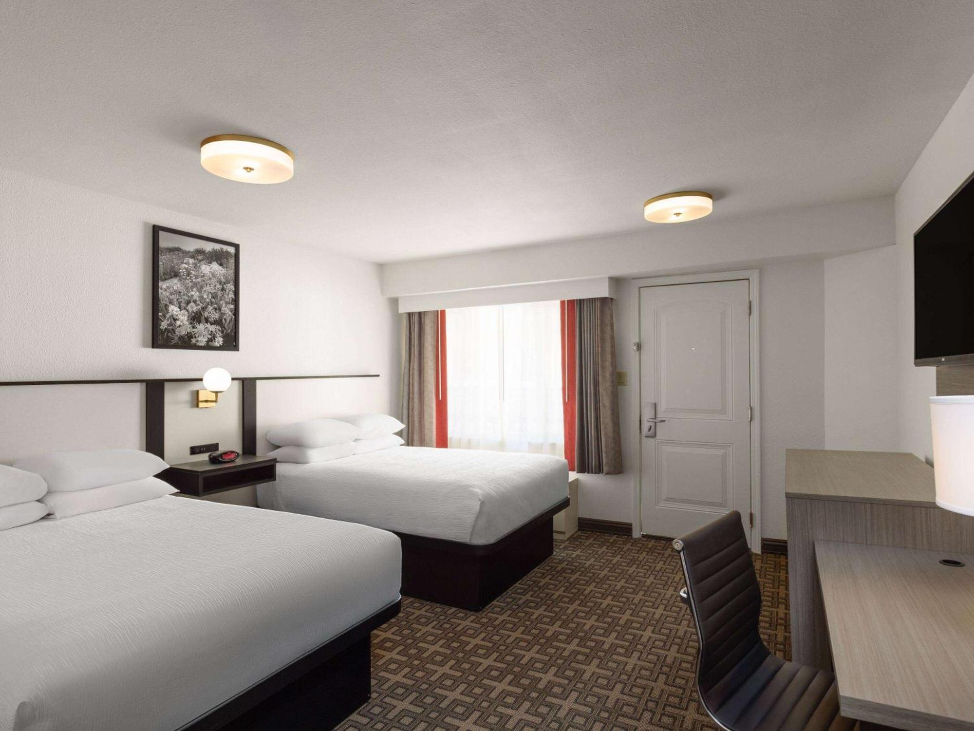 รามาดา บาย วินด์แฮม เอลโก โฮเต็ล แอท สต็อกเมนส์ กาสิโน Hotel เอลโค ภายนอก รูปภาพ
